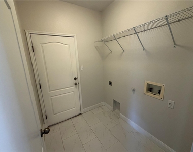 207 Arrowhead Trl - Photo Thumbnail 23