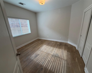 207 Arrowhead Trl - Photo Thumbnail 20