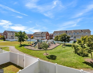 4934 Olympia Place - Photo Thumbnail 31