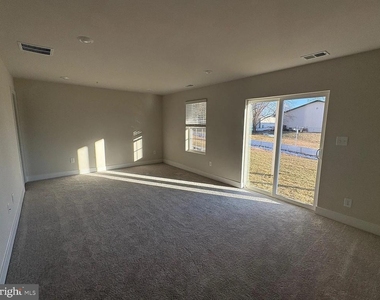504 Downswing Road - Photo Thumbnail 11