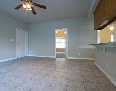 2410 Leon St - Photo Thumbnail 2