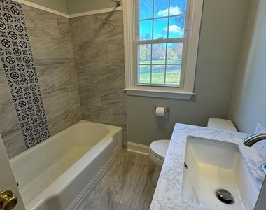 8711 Emge Road - Photo Thumbnail 15