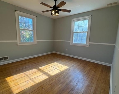 8711 Emge Road - Photo Thumbnail 12