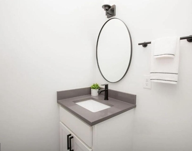 1026 N Calvert Street - Photo Thumbnail 8