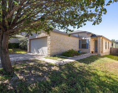 2322 Kuykendall Dr - Photo Thumbnail 1