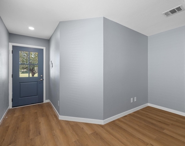 2322 Kuykendall Dr - Photo Thumbnail 3