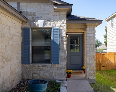 2322 Kuykendall Dr - Photo Thumbnail 2
