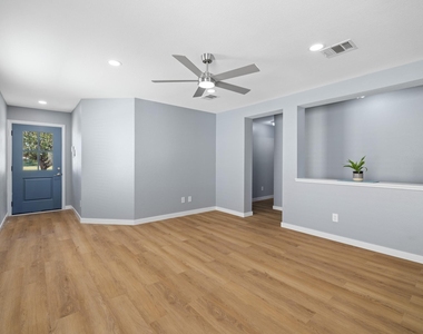 2322 Kuykendall Dr - Photo Thumbnail 5