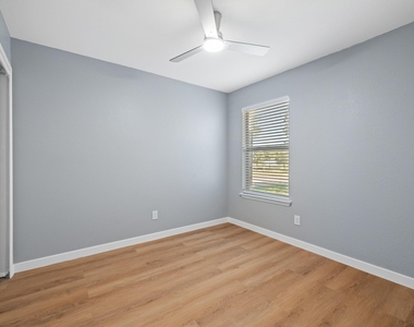 2322 Kuykendall Dr - Photo Thumbnail 19