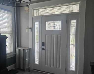 2911 E Northern Parkway - Photo Thumbnail 10
