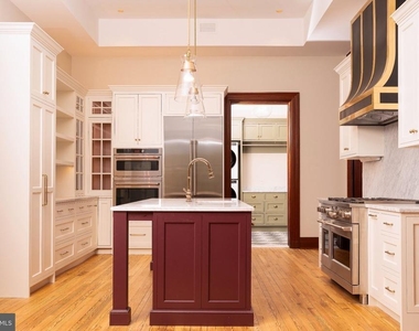715 Washington Place - Photo Thumbnail 9