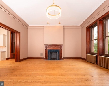 715 Washington Place - Photo Thumbnail 2