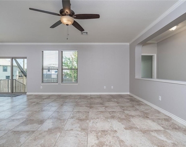 2116 Woodway Dr - Photo Thumbnail 8