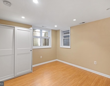2204 Cambridge Street - Photo Thumbnail 8