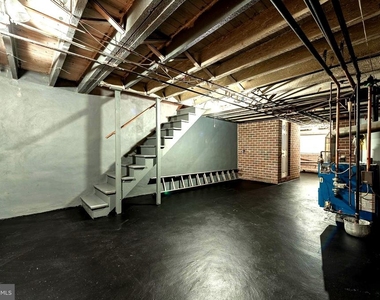 227 N Monastery Avenue - Photo Thumbnail 18