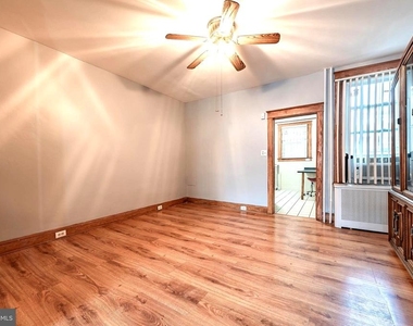 227 N Monastery Avenue - Photo Thumbnail 6
