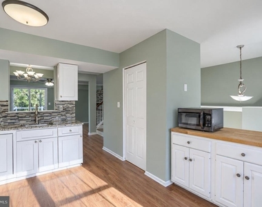 1346 Cox Cove Court - Photo Thumbnail 12