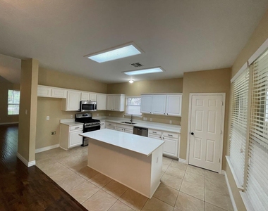 12829 Council Bluff Dr - Photo Thumbnail 4