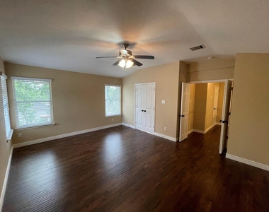 12829 Council Bluff Dr - Photo Thumbnail 21