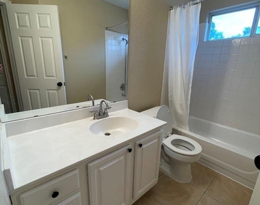 12829 Council Bluff Dr - Photo Thumbnail 16