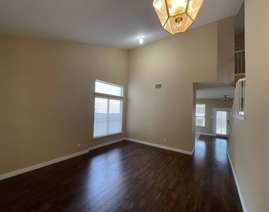 12829 Council Bluff Dr - Photo Thumbnail 11