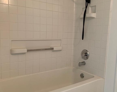 657 Burtons Cove Way - Photo Thumbnail 15