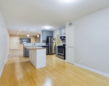 2303 East Side Dr - Photo Thumbnail 6