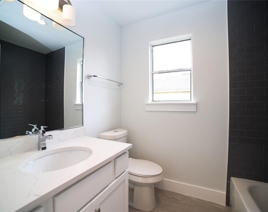 131 Stephen Ct - Photo Thumbnail 6