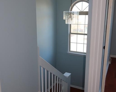 128 Thames Drive - Photo Thumbnail 13
