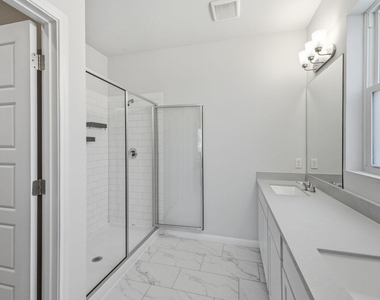 104 Ladolia Ln - Photo Thumbnail 5