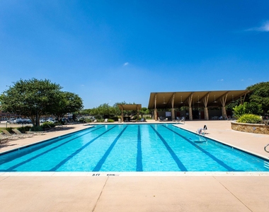 104 Ladolia Ln - Photo Thumbnail 16