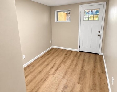 1214 Quincy Street Nw - Photo Thumbnail 4