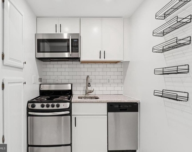 1718 Corcoran Street Nw - Photo Thumbnail 2