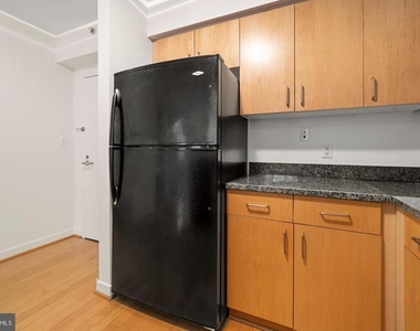 1000 New Jersey Avenue Se - Photo Thumbnail 9