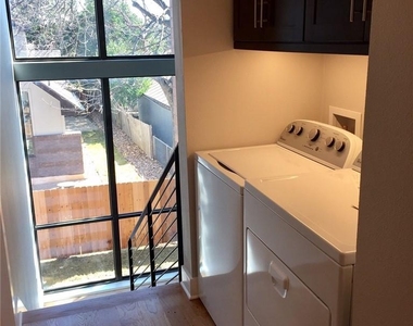 5619 Adams Ave - Photo Thumbnail 10