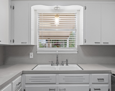 3108 Clawson Rd - Photo Thumbnail 6