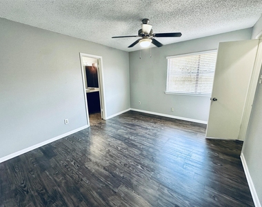 2612 Gwendolyn Ln - Photo Thumbnail 29
