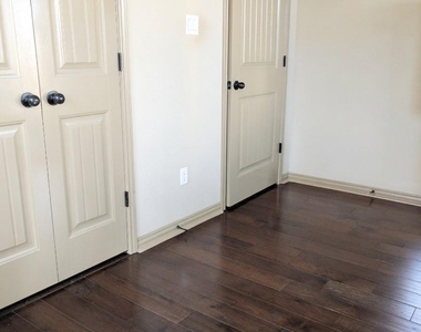 1628 Greenside Dr - Photo Thumbnail 11