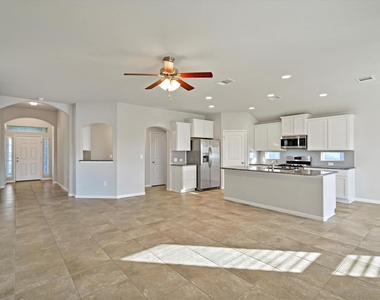 1900 Mexia Dr - Photo Thumbnail 7
