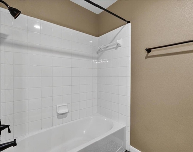 15708 Fisher Island # 1 Dr - Photo Thumbnail 24