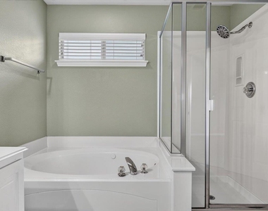 15708 Fisher Island # 1 Dr - Photo Thumbnail 18