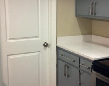 2612 San Pedro St - Photo Thumbnail 6