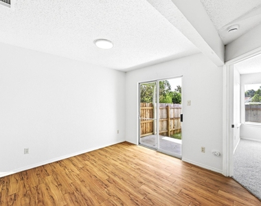 5901 Kevin Kelly Pl - Photo Thumbnail 10