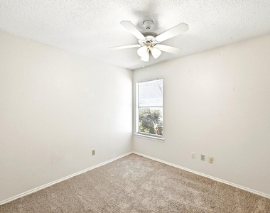 5901 Kevin Kelly Pl - Photo Thumbnail 20