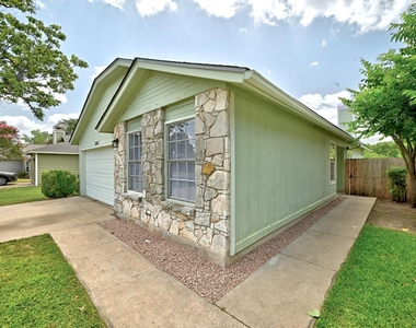 5901 Kevin Kelly Pl - Photo Thumbnail 2