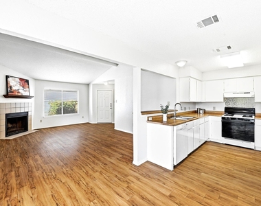 5901 Kevin Kelly Pl - Photo Thumbnail 11