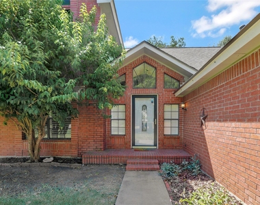 2009 Cervin Blvd - Photo Thumbnail 3