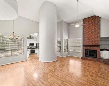 2009 Cervin Blvd - Photo Thumbnail 5