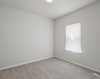 122 Bluestem Dr - Photo Thumbnail 28