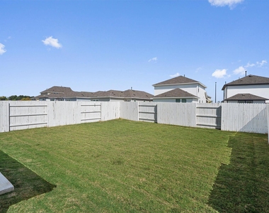 122 Bluestem Dr - Photo Thumbnail 20